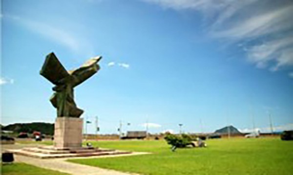 權信實業股份有限公司_國立海洋大學 - 雨水公園